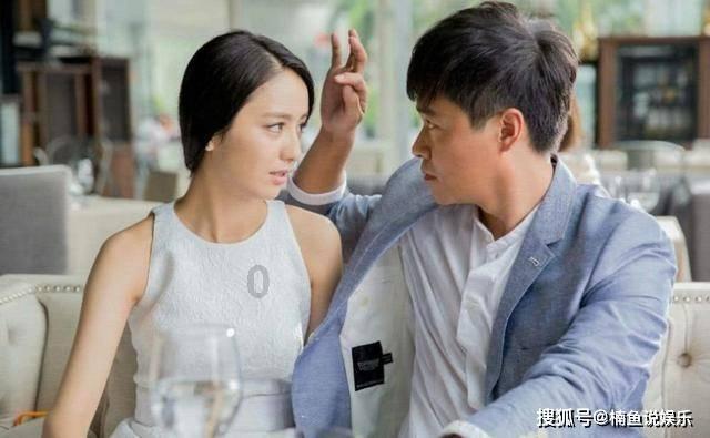 向上跳的香蕉